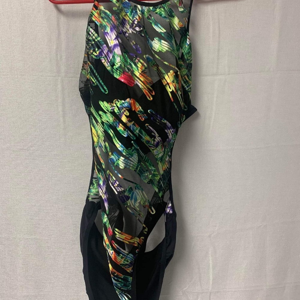 Kenneth Cole one piece hi-cut swimsuit